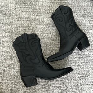 Like new pretty little thing faux leather cowboy boots - comfy!